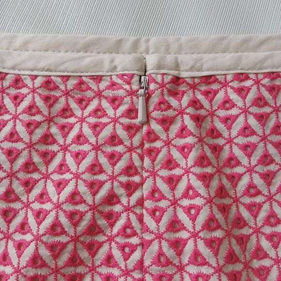 Talbots Pink & Cream Embroidered Eyelet Cutout Pencil Style Skirt Women's Size 4 - Picture 6 of 12